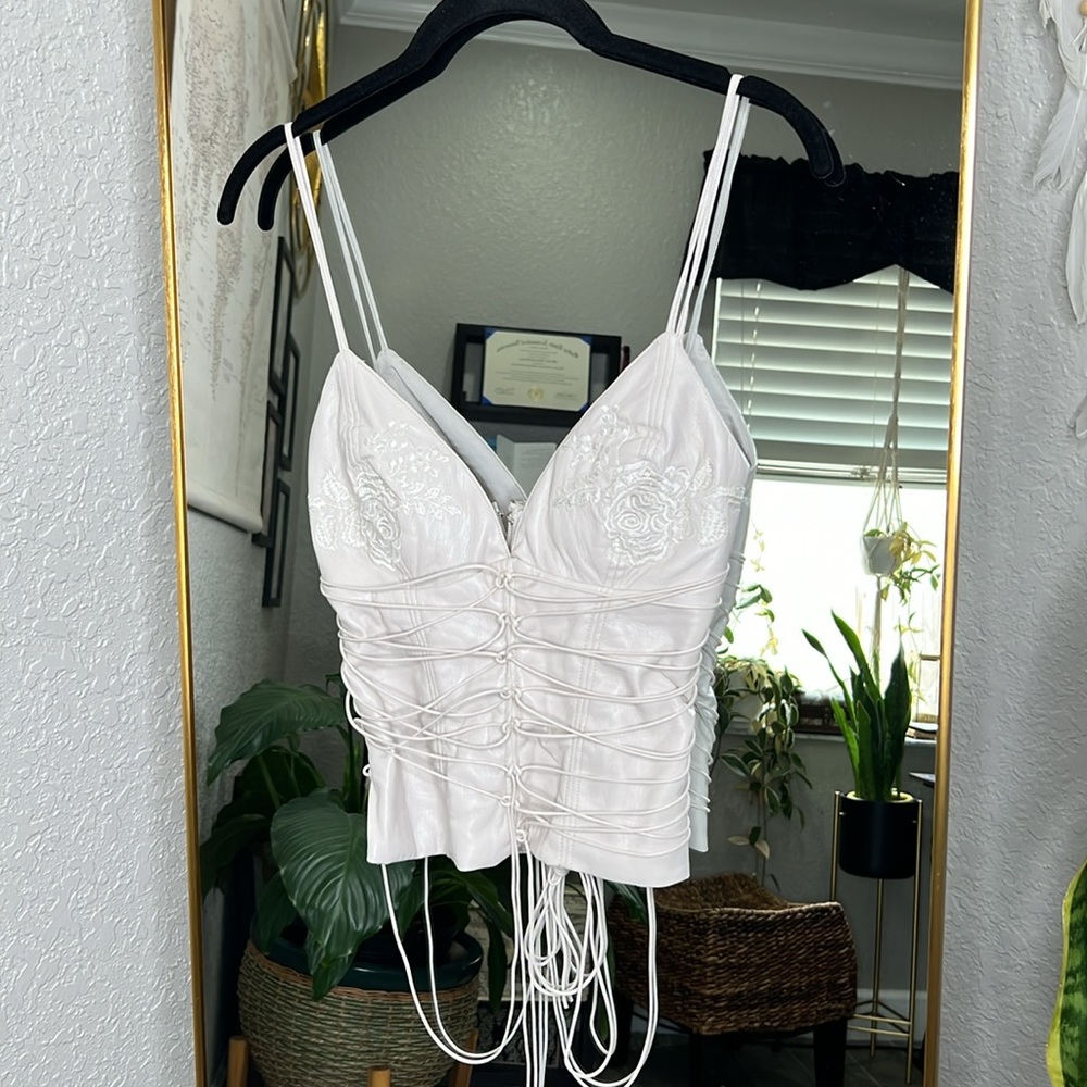 HOUSE OF CB 'Antonella' Off White Vegan Leather Corset NWT - Picture 6 of 7